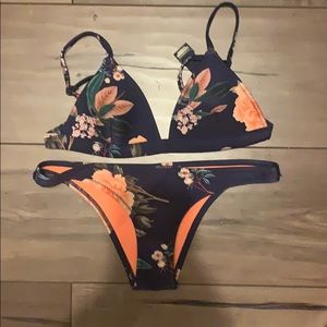 Triangl swim suit xs top xxs bottom